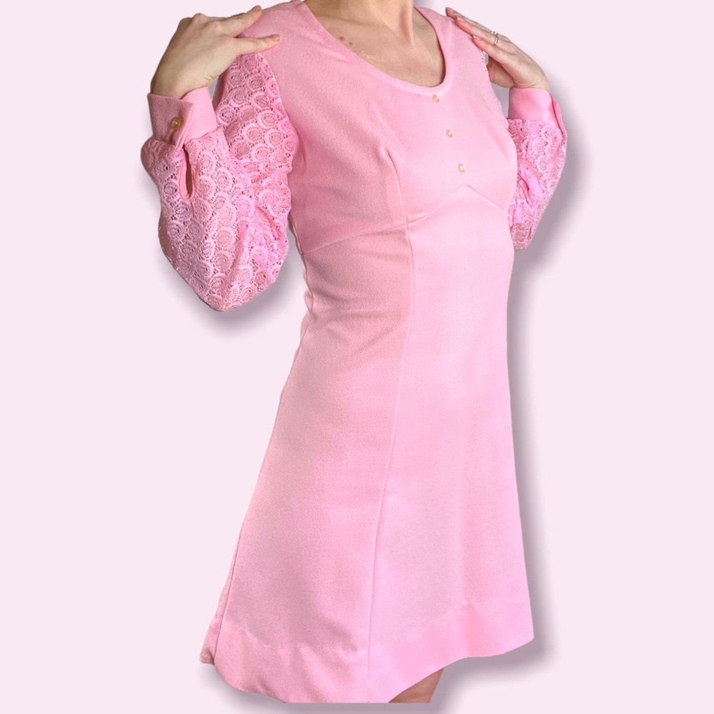 Vintage 60s Mod Lace Long Sleeve Pink Mini Empire Waist Babydoll Dress M-L